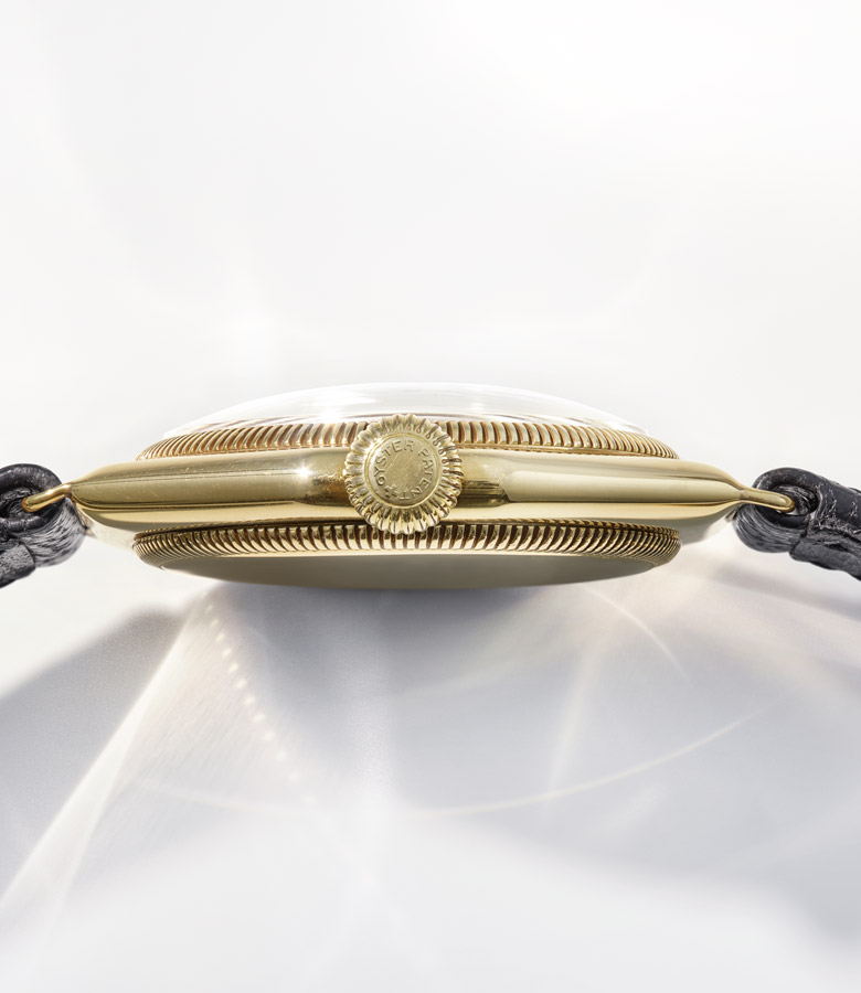 Detail korunky hodiniek Rolex Oyster